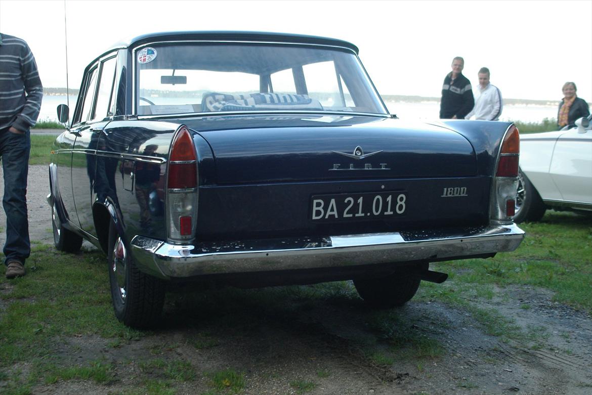 Fiat 1800 B - 09.09.11 = Nu med sorte nummerplader  billede 16