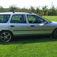 Ford Mondeo mk2 V6 [Solgt]