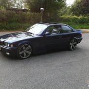 BMW 325i coupe (Solgt)