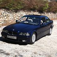 BMW 325i coupe (Solgt)
