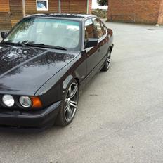 BMW E34 535i > SOLGT