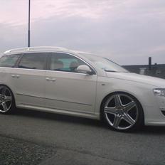 VW Passat R-line 4 motion