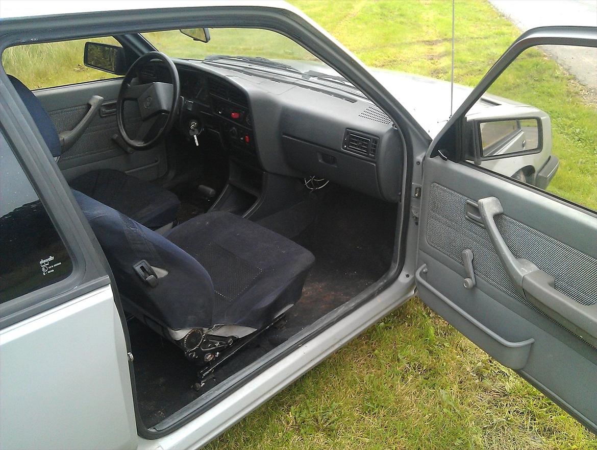 Opel Ascona C 1.6 SH Aut. billede 7