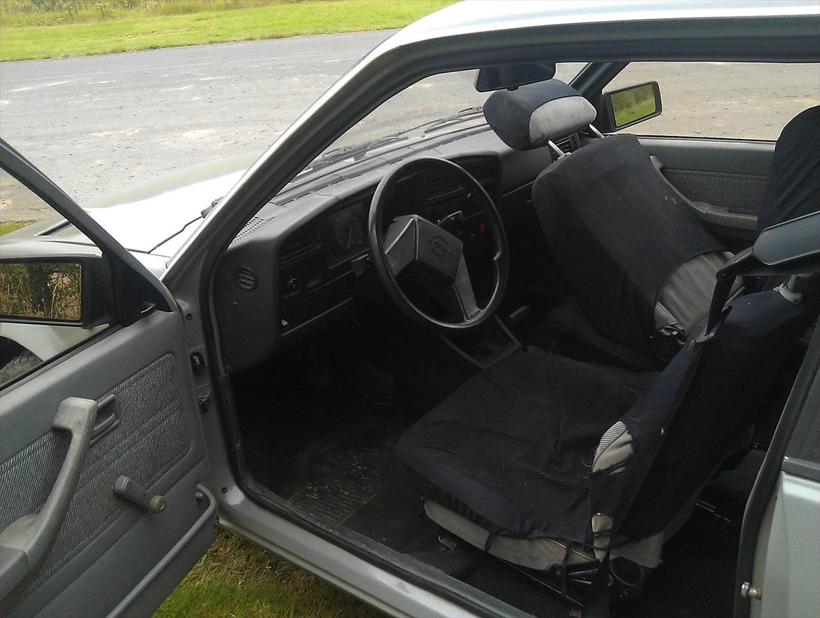 Opel Ascona C 1.6 SH Aut. billede 9