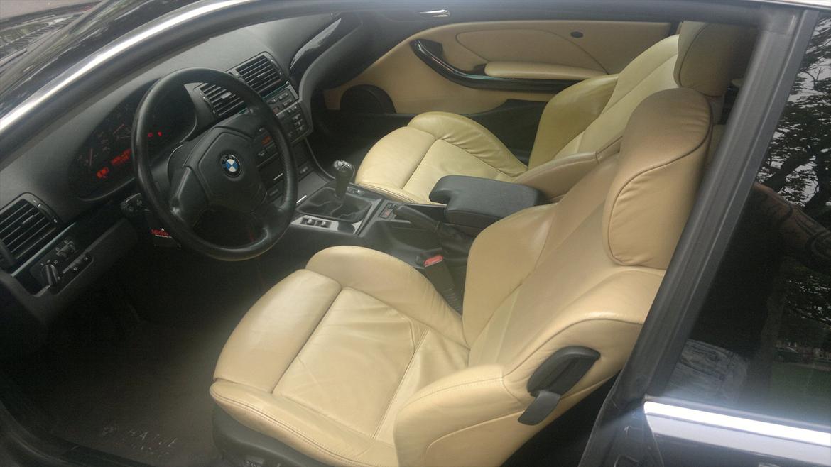 BMW E46 2,2: SOLGT billede 18