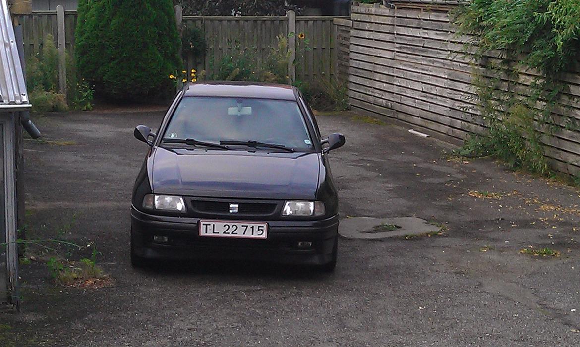 Seat Ibiza 1,6i - Blir fedt med gevind og emblemfri. billede 9