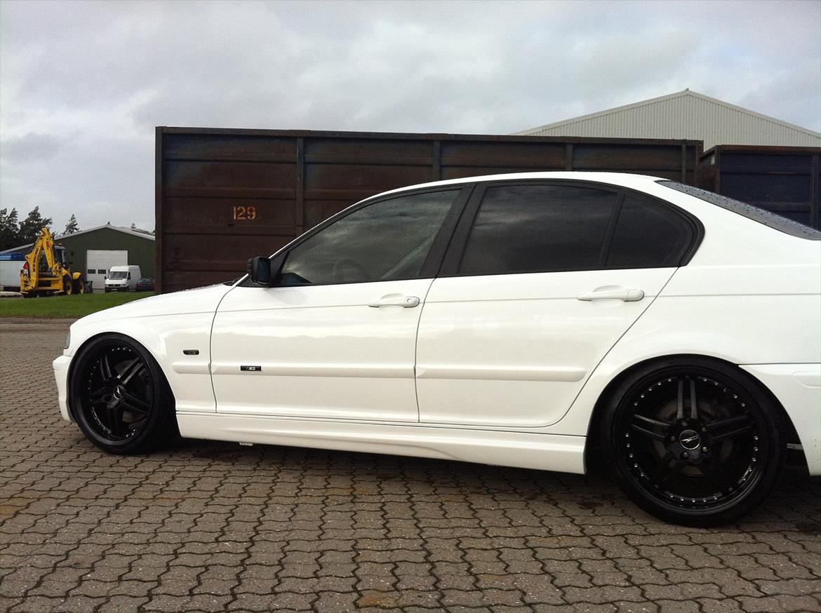 BMW E46 328i 24v "Black & White" billede 8