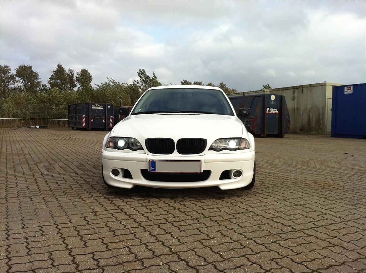 BMW E46 328i 24v "Black & White" billede 10