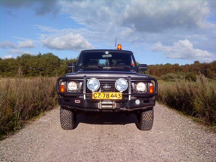 Nissan patrol GR Pickup byttet billede 2