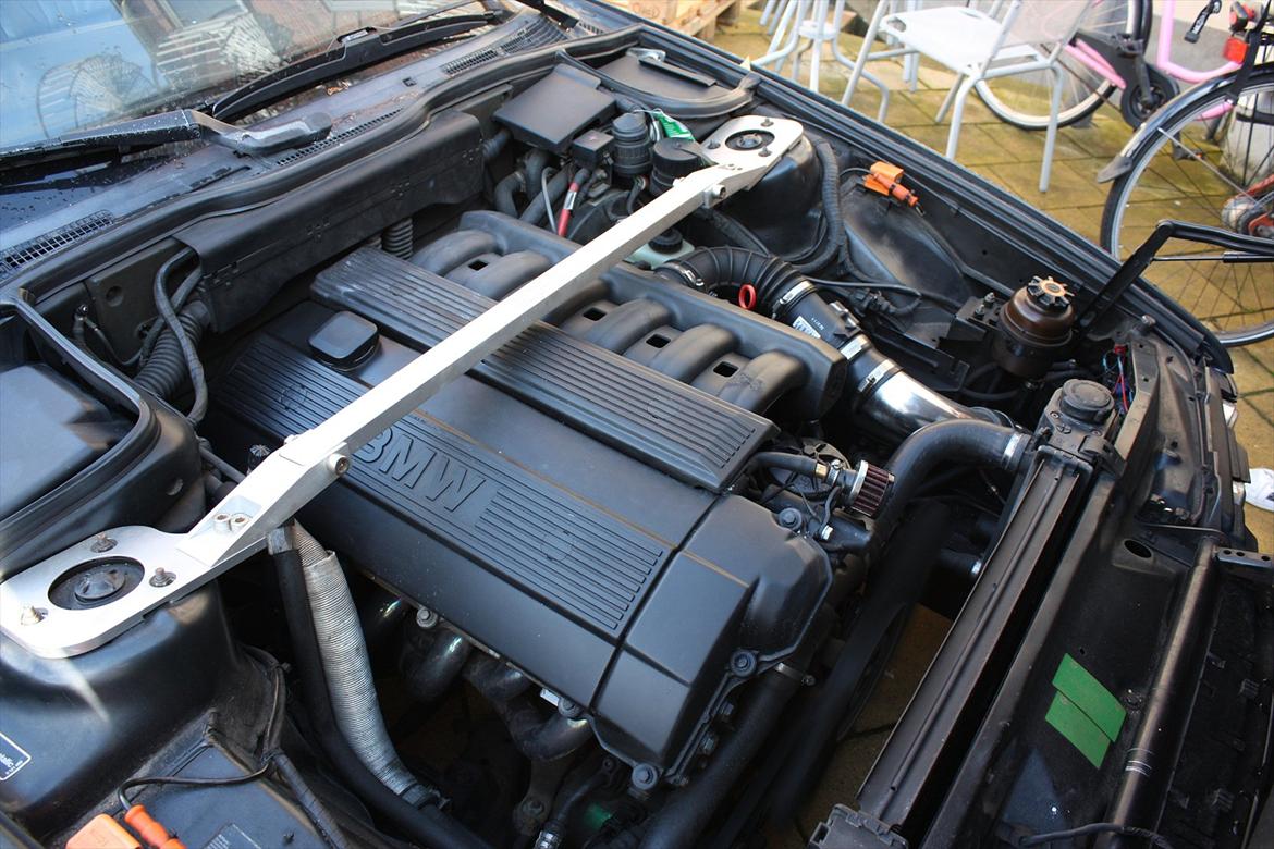 BMW E34 SOLGT billede 8