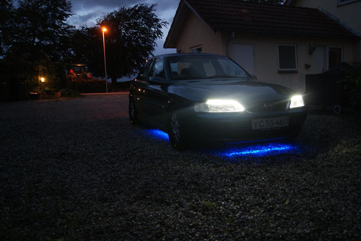 Opel Vectra B 1,8 (Solgt) billede 13