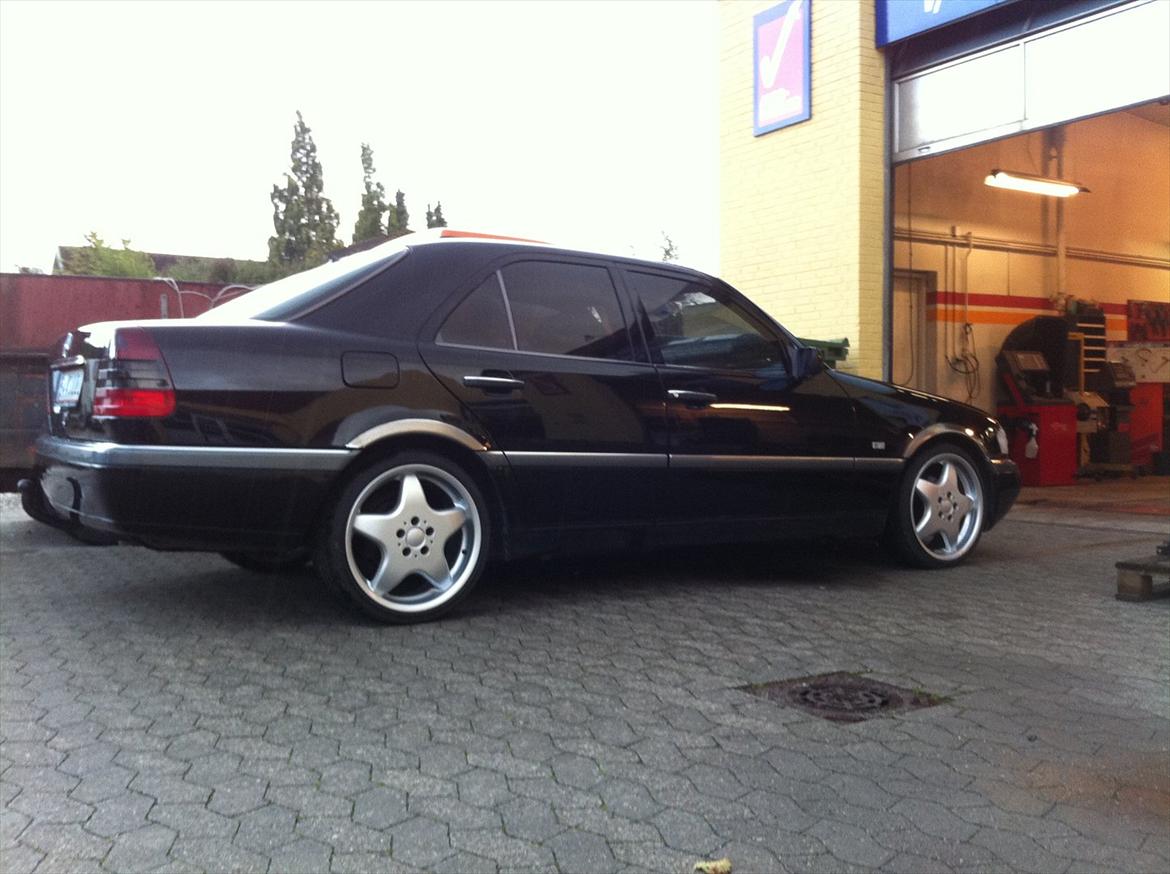 Mercedes Benz C250D -Solgt- billede 8