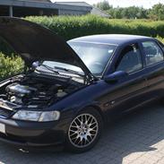 Opel Vectra B "Det blå Lyn"