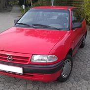 Opel astra 1.6 (solgt)