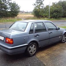 Volvo 460 1.7 DL
