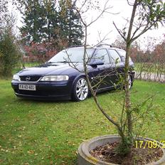 Opel vectra b wagon DØD.