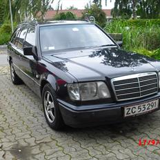 Mercedes Benz E 250 TD (Touring Diesel)