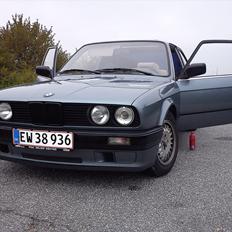 BMW 318 Coupe (E30)