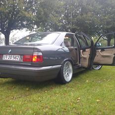 BMW 525/528i