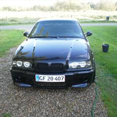 BMW e36 2,8 coupe e46 look