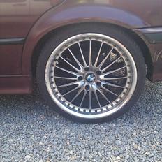 BMW E46 316i [Total skadet]