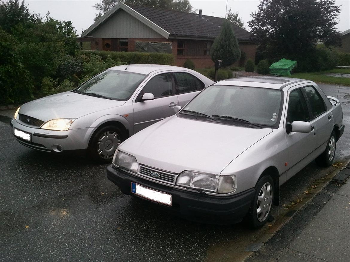 Ford Sierra 2,0 GLX - Stor familie Ford   Ny Vs. Ældre billede 18