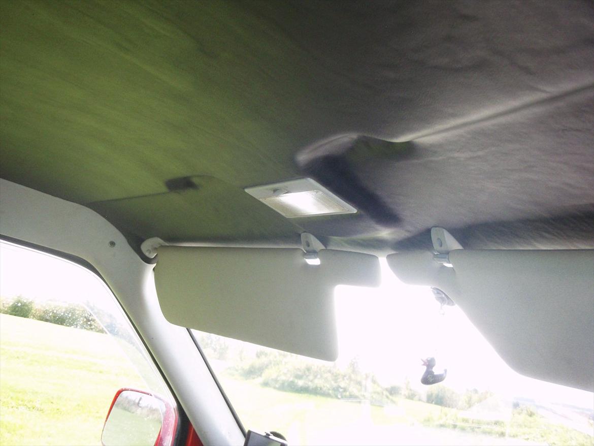 VW Transporter 2,4D - loftet foran billede 18