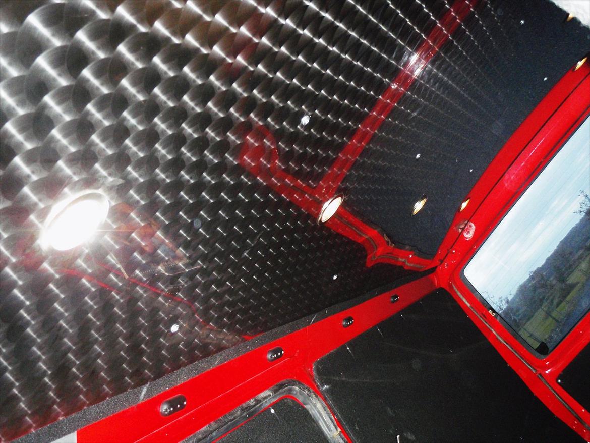 VW Transporter 2,4D - loftet bagi. med led spots billede 20