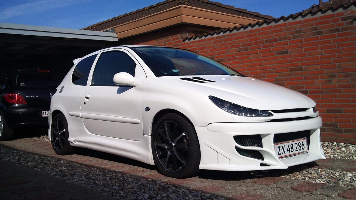 Peugeot 206 *White Pearl* (Solgt) billede 11