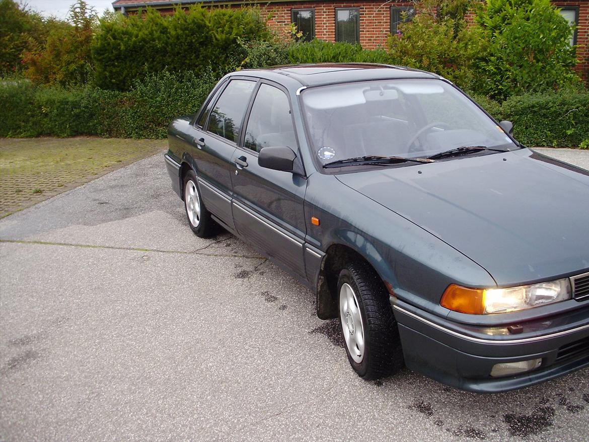 Mitsubishi Galant 1.8 glsi(Skrottet pga bagtøj røg af:-) billede 8