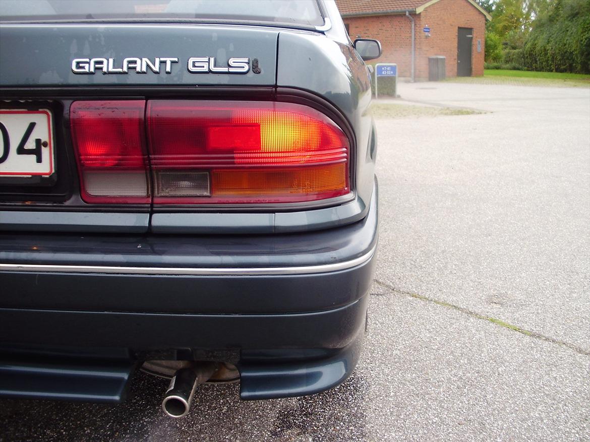 Mitsubishi Galant 1.8 glsi(Skrottet pga bagtøj røg af:-) billede 9