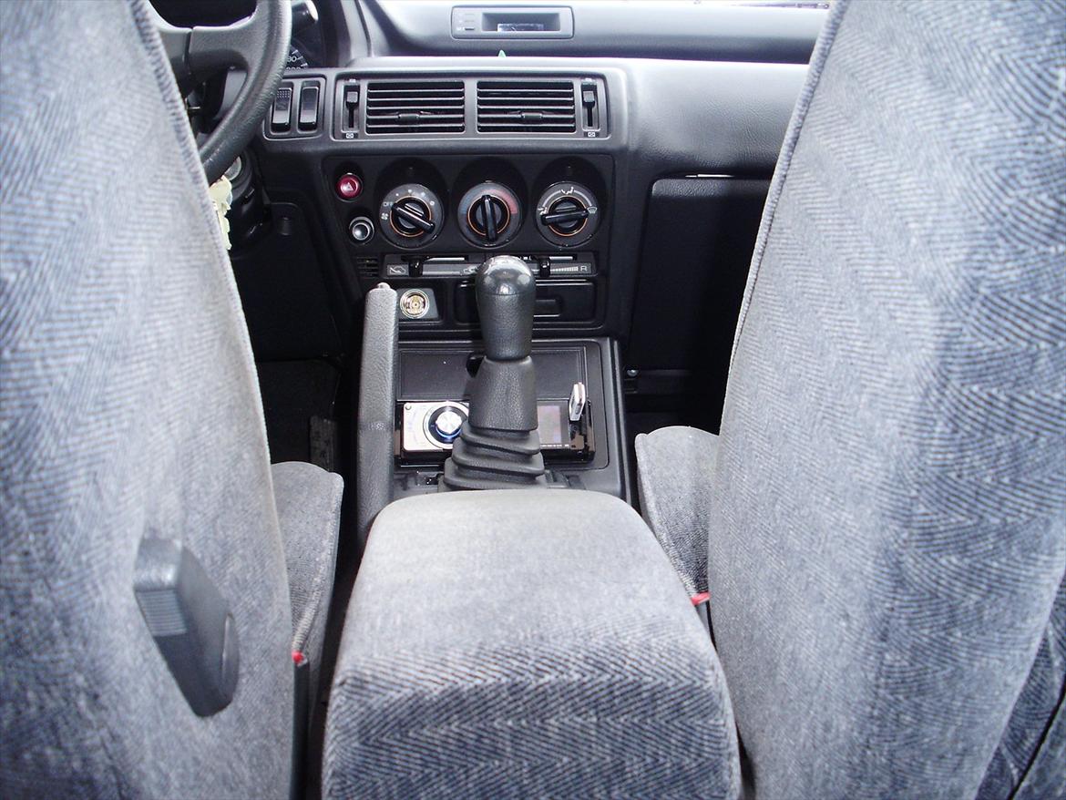 Mitsubishi Galant 1.8 glsi(Skrottet pga bagtøj røg af:-) billede 12