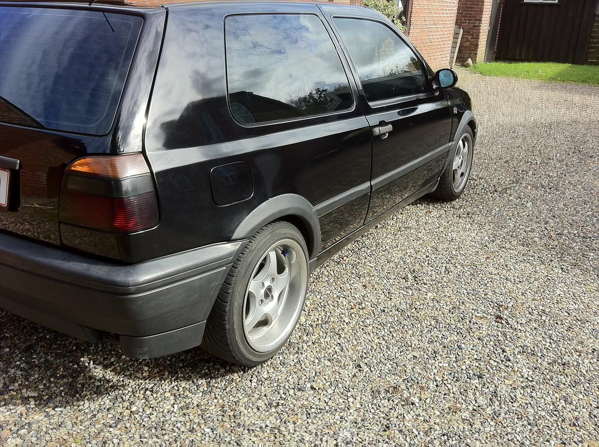VW Golf 3 1.8 ~SOLGT~ billede 4