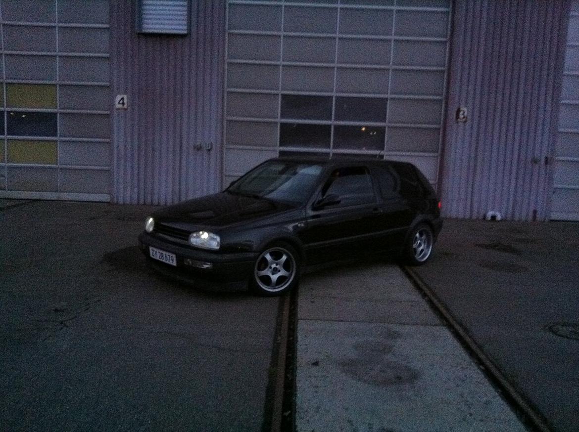 VW Golf 3 1.8 ~SOLGT~ - ved godt billedet ikke er i særlig god kvalitet , men det betyder ikke at den skal afvises fra BG ? billede 14