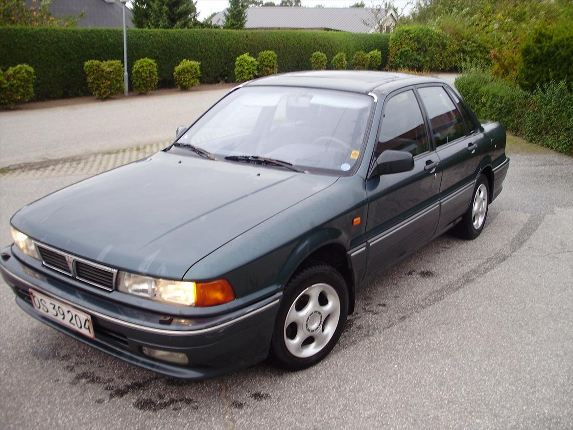 Mitsubishi Galant 1.8 glsi(Skrottet pga bagtøj røg af:-) billede 19