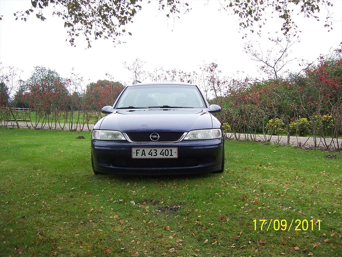 Opel vectra b wagon DØD. billede 3