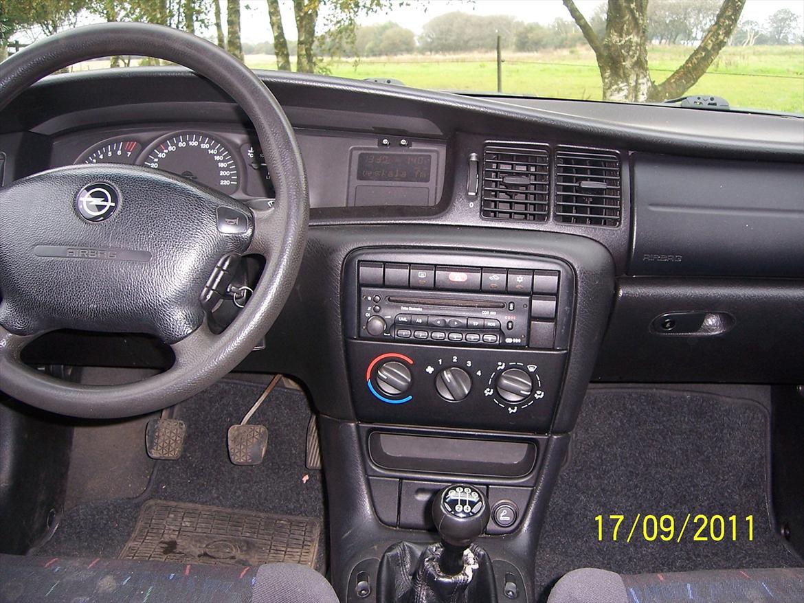 Opel vectra b wagon DØD. billede 9