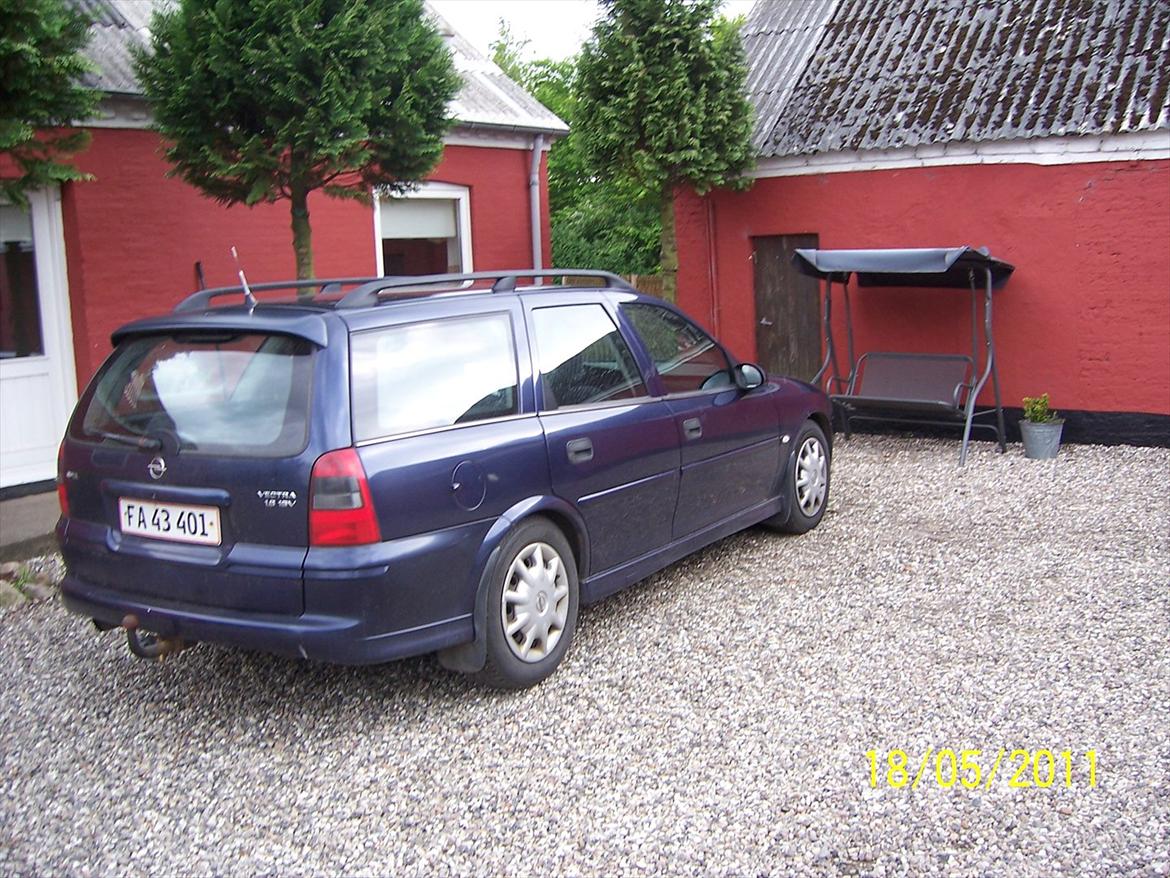 Opel vectra b wagon DØD. - da jeg lige havde fået den billede 13