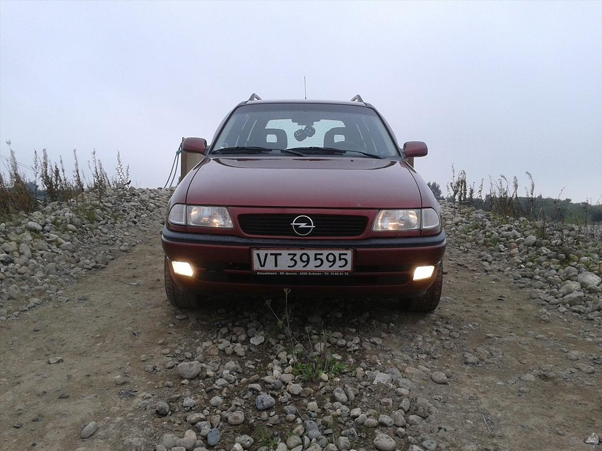 Opel Astra f 1.6 Club (SOLGT) billede 2