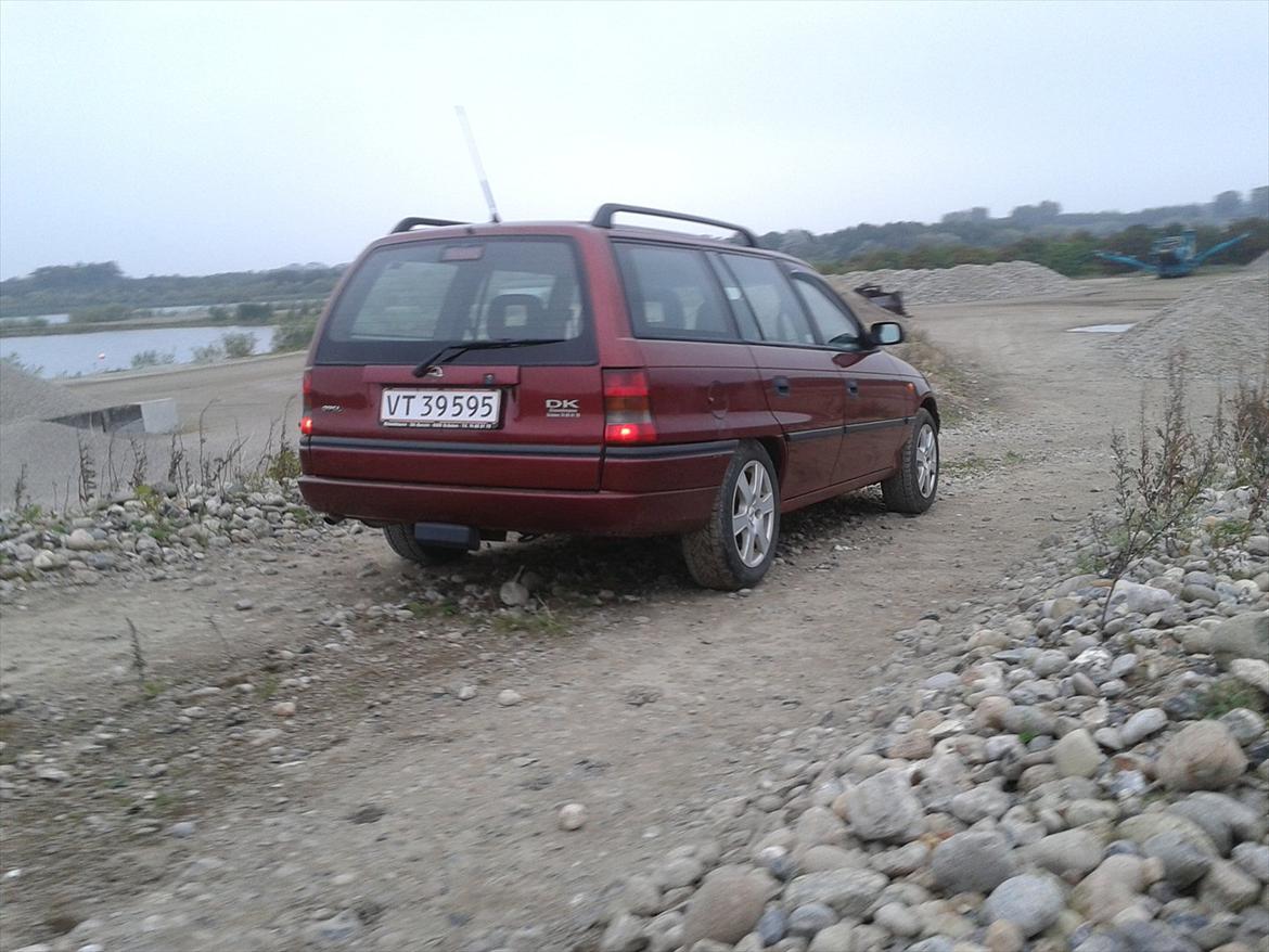 Opel Astra f 1.6 Club (SOLGT) billede 8