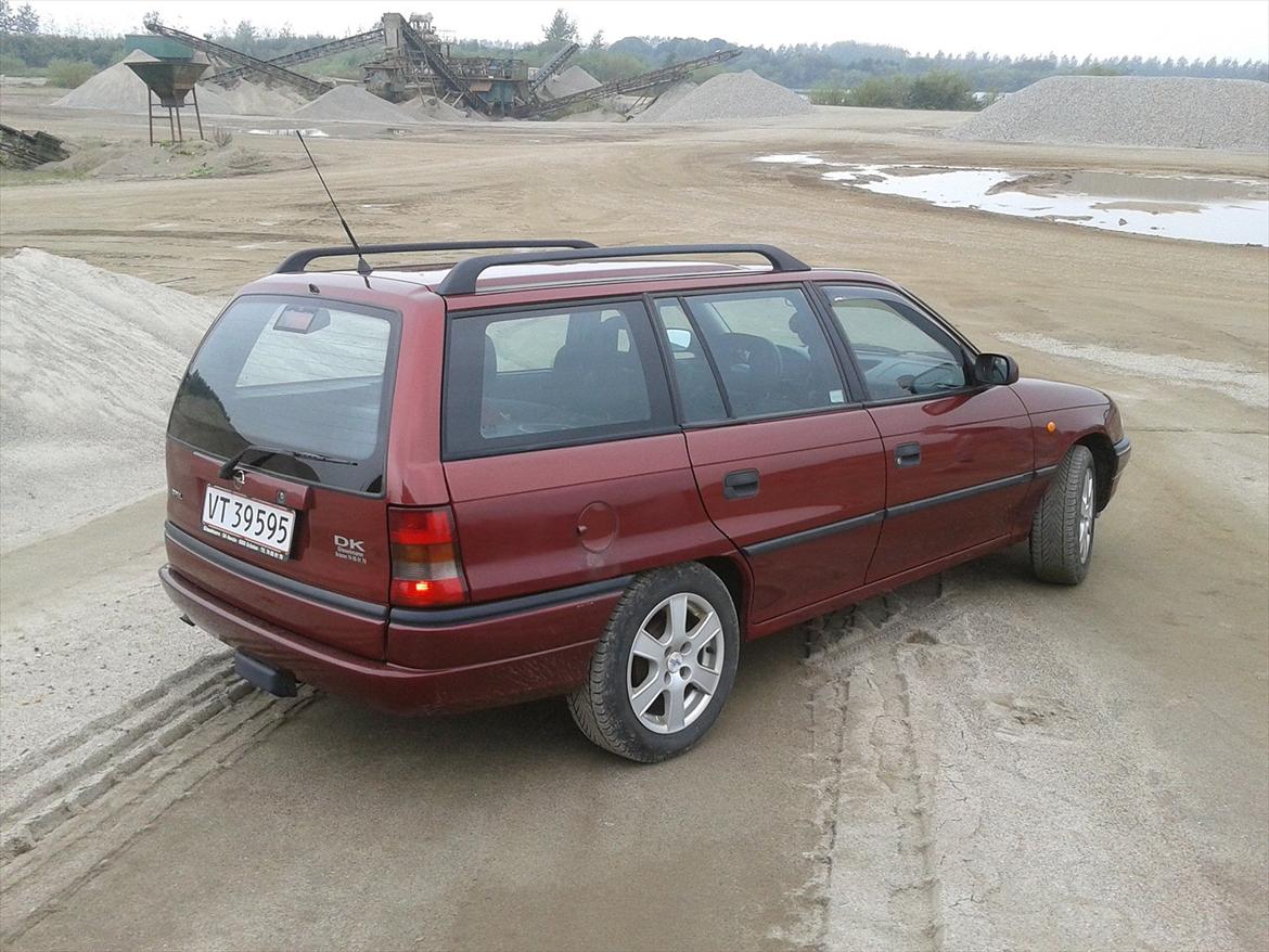 Opel Astra f 1.6 Club (SOLGT) billede 13