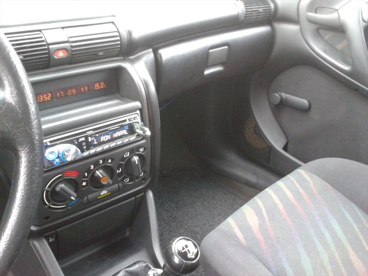 Opel Astra f 1.6 Club (SOLGT) billede 18