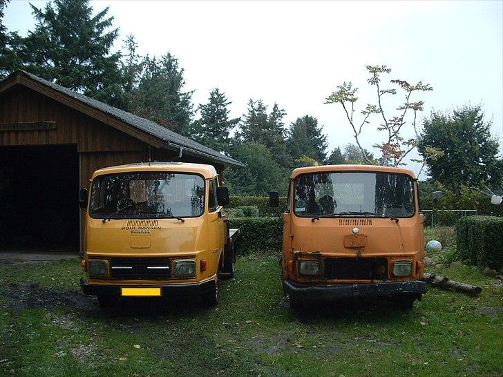 Mercedes Benz Hanomag F 30 - Hanomag F30 fra '74 ved siden af en mercedes 306D til ophug. billede 5