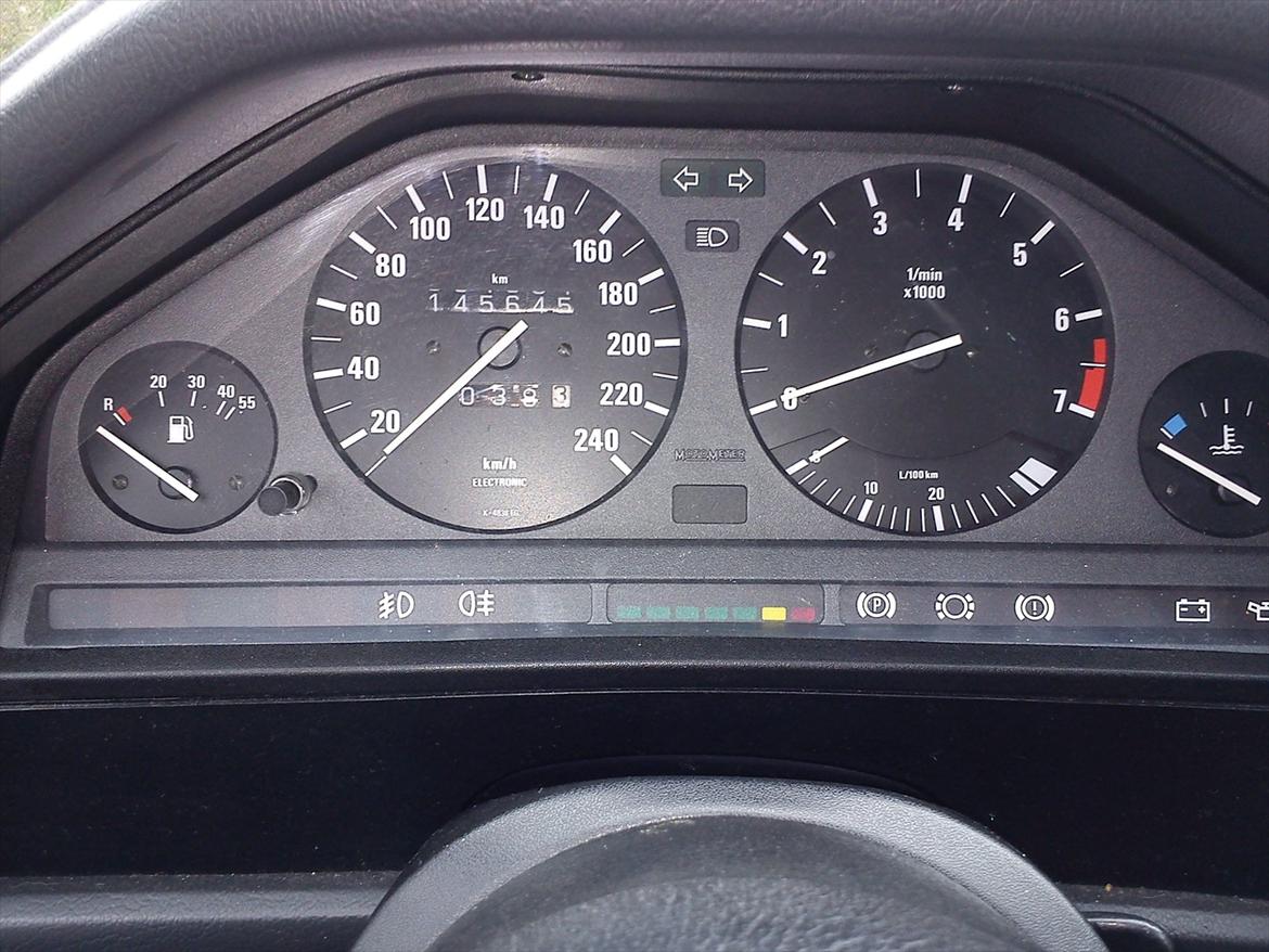 BMW 318 Coupe (E30) - Bemærk KM-tæller! billede 4