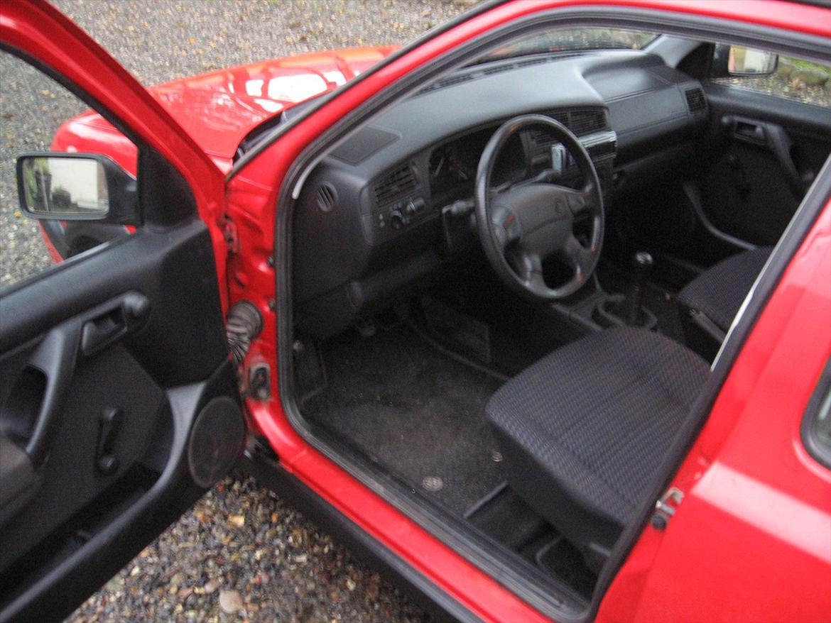 VW Vento 1,8 90HK SOLGT! billede 5