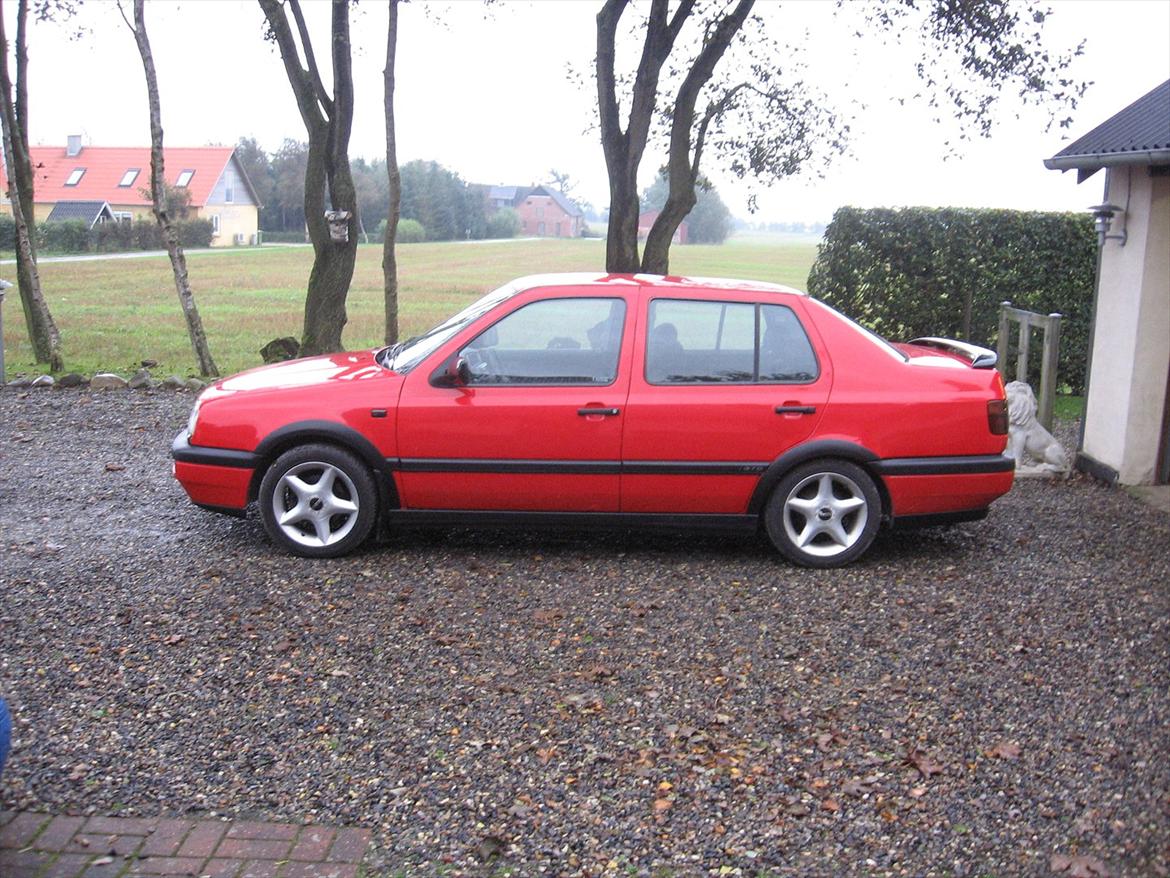 VW Vento 1,8 90HK SOLGT! billede 8