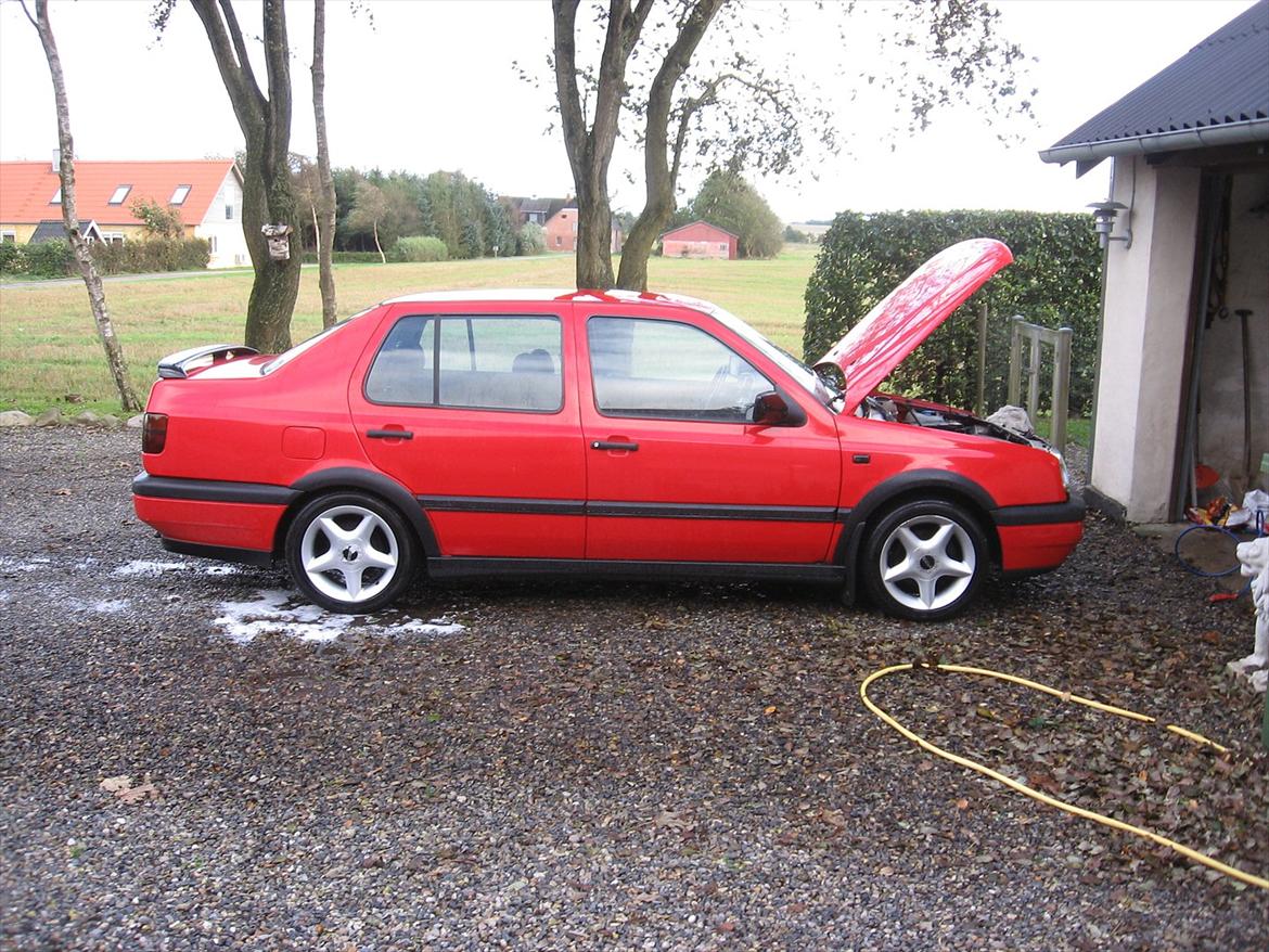 VW Vento 1,8 90HK SOLGT! billede 11