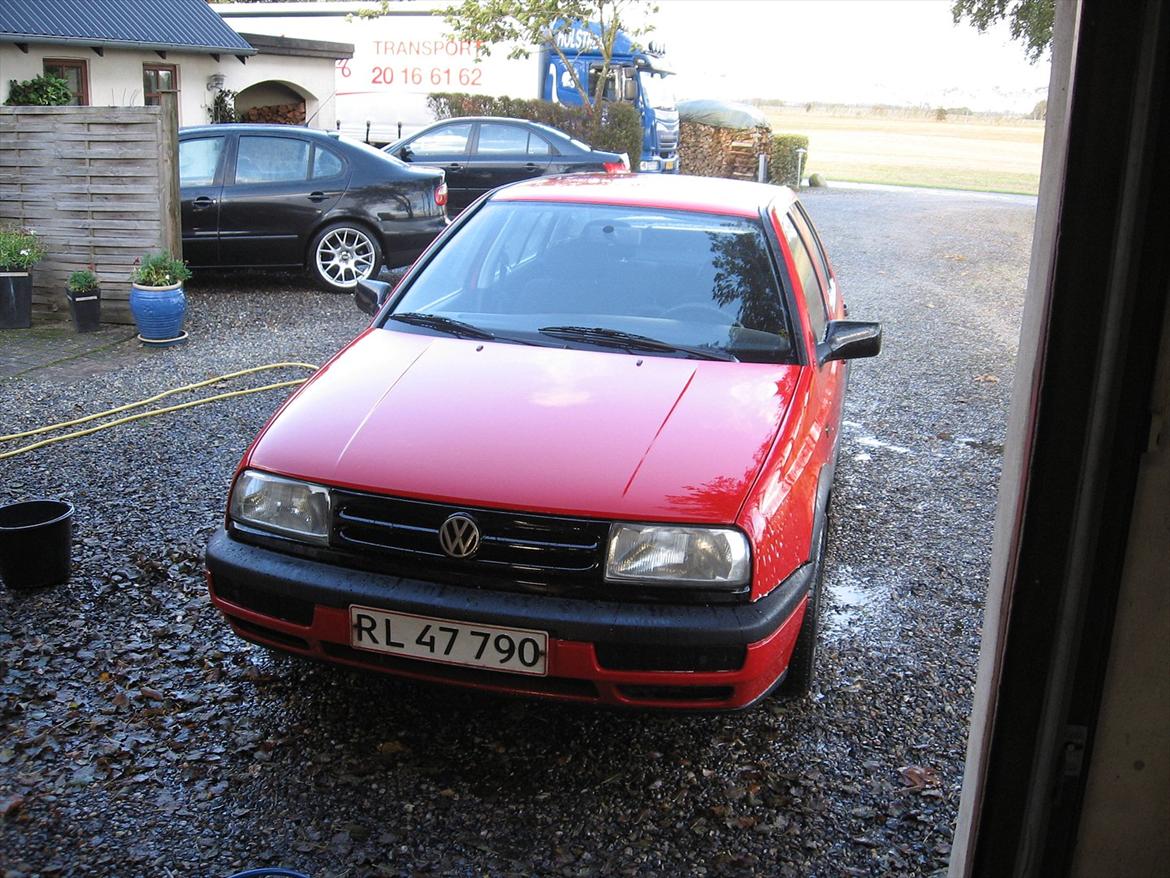 VW Vento 1,8 90HK SOLGT! billede 12