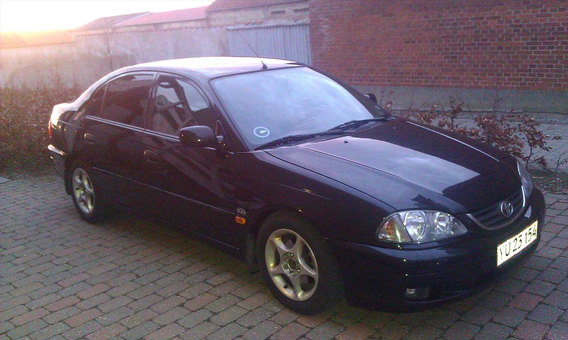 Toyota Avensis billede 1