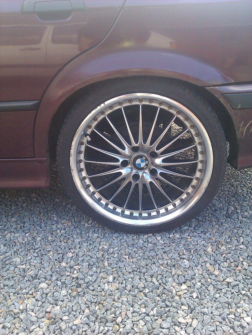 BMW E46 316i [Total skadet] billede 3